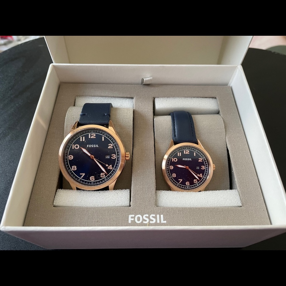 Fossil His & Her Wylie Navy Leather Watch Set
